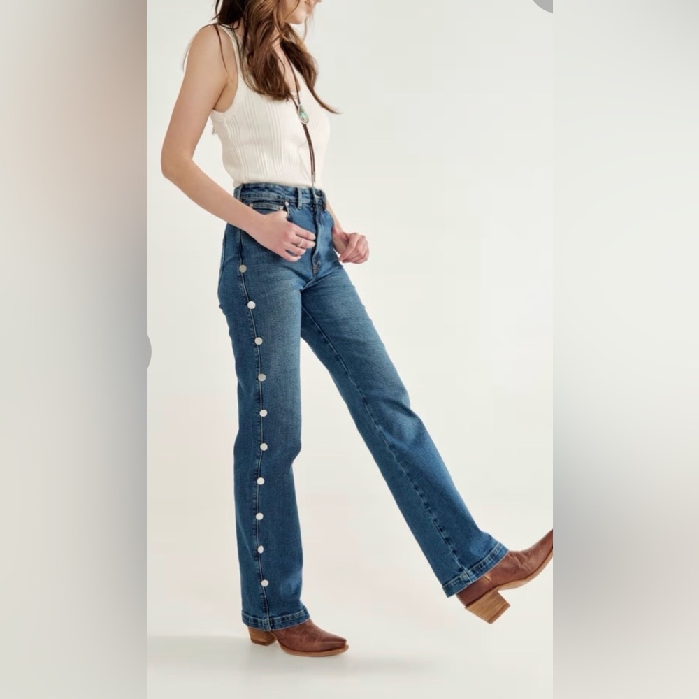 Tecova Women's Vintage High Rise Jean NWT